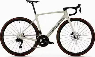 2018 BMC Teammachine SLR02 DISC ONE – Specs, Comparisons, Reviews