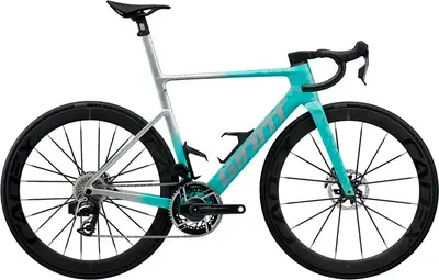 2022 Bianchi Oltre XR4 - Dura Ace Di2 – Specs, Comparisons