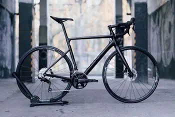FOCUS IZALCO MAX DISC 8.8 2020年 R8020 2020 Focus IZALCO MAX DISC 8.9 – Specs, Comparisons, Reviews