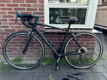 【たけ】GIANT DEFY3 2013 2013 Giant Defy 3 Road Bike. Giant Mens Road Bike. Giant