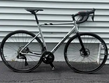cannondale CAAD 12 WOMEN’S 105 2017 2017 Cannondale CAAD - Bicycle Details - BicycleBlueBook.com