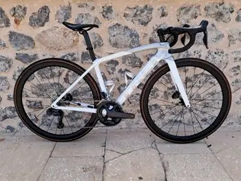 【服】2018 Cannondale synapse Disc 105se 2018 Cannondale Synapse Carbon Disc 105 – Specs, Comparisons