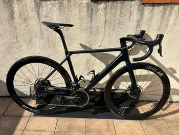 自転車本体 CANYON ULTIMATE CF SLX 8.0 2018 2018 Canyon Ultimate CF SLX 8.0 – Specs, Comparisons