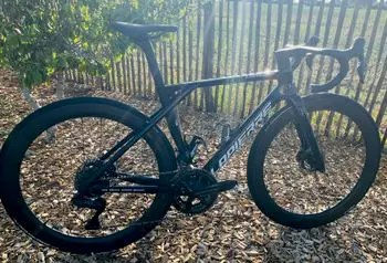Specialized Tarmac SL7 Pro ⭐︎ SRAM Force 2023 Specialized Tarmac SL7 Pro - SRAM Force eTap AXS