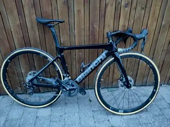 2017 Cannondale CAAD12 Disc Ultegra – Specs, Comparisons
