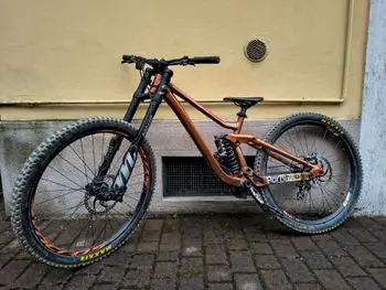 Scott Gambler 710 DH 27.5inchフレーム2019年 2019 Scott Gambler 710 - Specs, Reviews, Images - Mountain