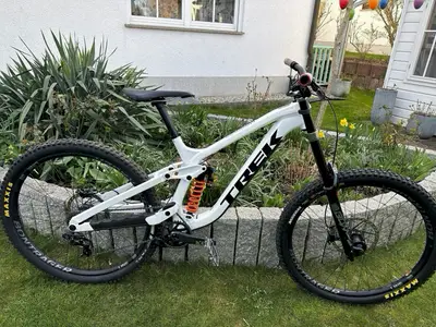 2012 Giant Glory 2 – Specs, Comparisons, Reviews – 99 Spokes