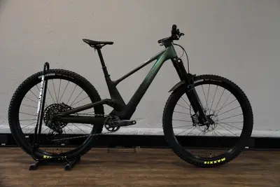 Aeroad CF SL 8 Disc 2022モデル　エアロード　グレー　XS キャニオンが数々のアップデートを獲得した2022モデルの