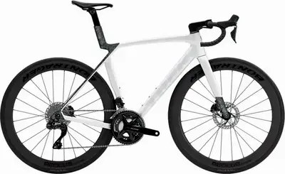 2020 Bianchi Oltre XR3 Disc Ultegra – Specs, Comparisons, Reviews