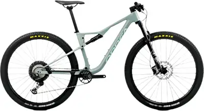 2025 Canyon Spectral 125 CF 7 – Specs, Comparisons, Reviews