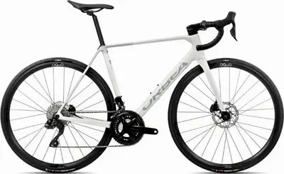 2018 Giant TCR Advanced Pro Team – Specs, Comparisons