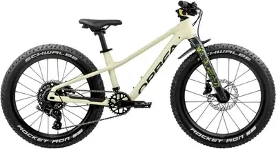 2022 Canyon Ultimate Disc Young Hero – Specs, Comparisons, Reviews