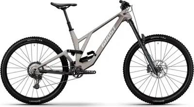 2018 Santa Cruz Nomad C XE – Specs, Comparisons, Reviews – 99 Spokes