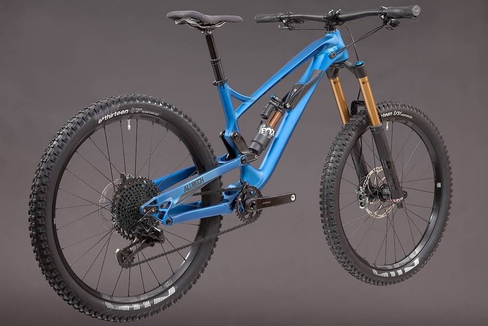 ALUE 健康器具・ハンディ掃除機 楽天市場】☆3個セット 23656 ZX-107