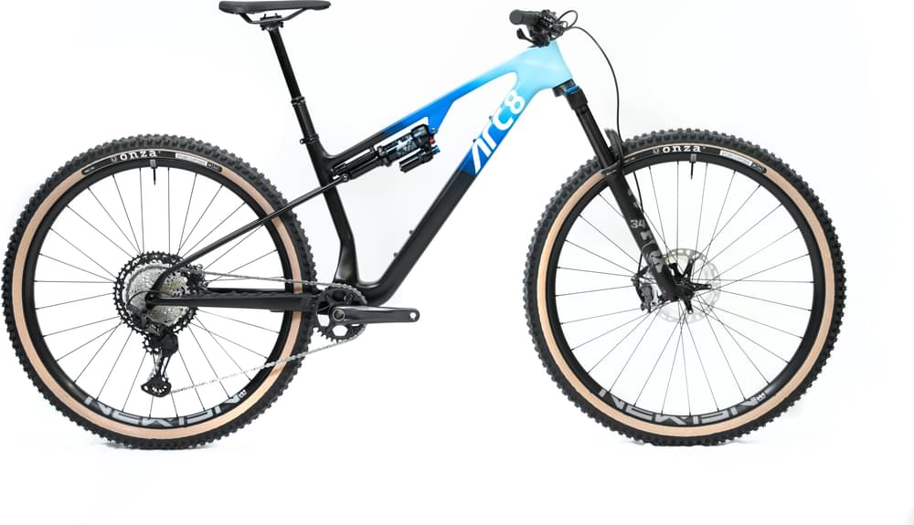 Arc8 ESSENTIAL XT