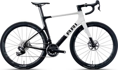 2020 Bianchi Oltre XR4 Ultegra Di2 – Specs, Comparisons, Reviews