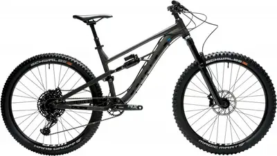 Compare 2023 Calibre TRIPLE B vs TRIPLE B PRO 99 Spokes