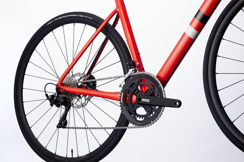 2020 Cannondale CAAD13 Disc 105 – Specs, Comparisons