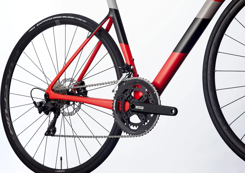 【ビバさく】SuperSix EVO Carbon Disc 105 SuperSix EVO 4 | Road Race Bikes | Cannondale