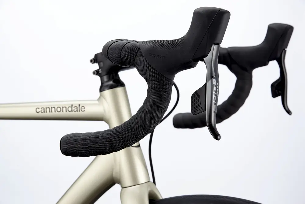 2023 Cannondale CAAD13 Disc Force eTap AXS – Specs, Comparisons