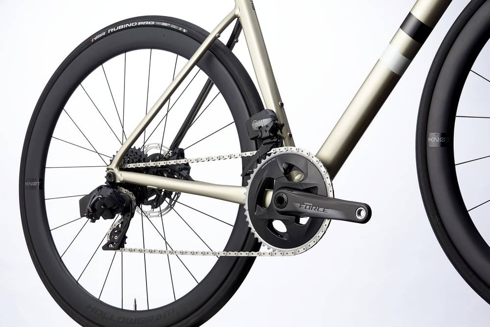 2023 Cannondale CAAD13 Disc Force eTap AXS – Specs, Comparisons