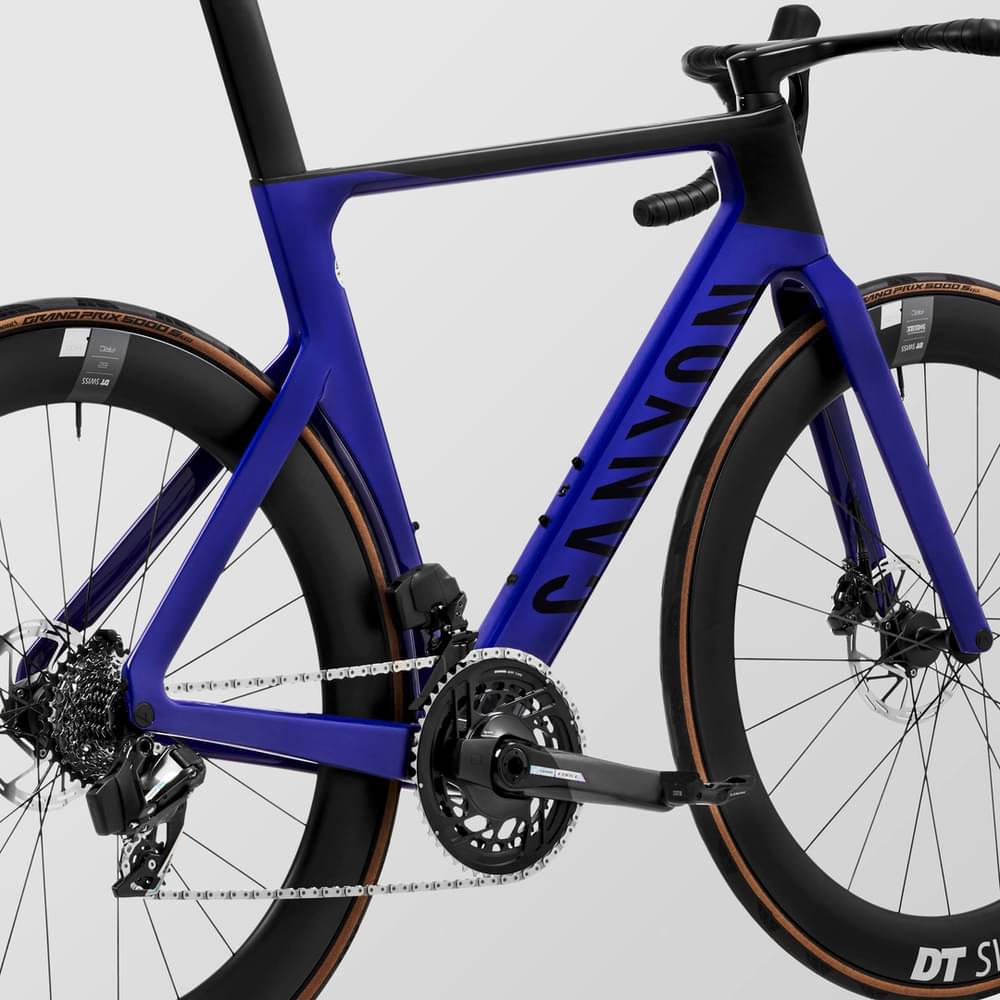 2023 Canyon Aeroad CF SLX 8 Force AXS – Specs, Comparisons
