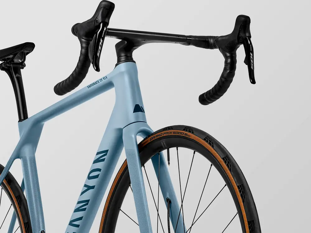2023 Canyon Endurace CF SLX 7 Di2 – Spécifications, comparaisons