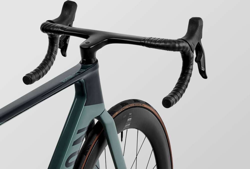 CANYON Aeroad × SRAM eTap × Roval Rapide 2023 Canyon Aeroad CFR
