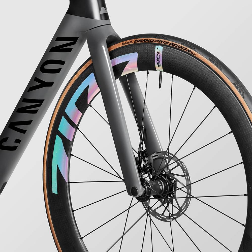 2024 Canyon Aeroad CF SLX 8 AXS Road Bike