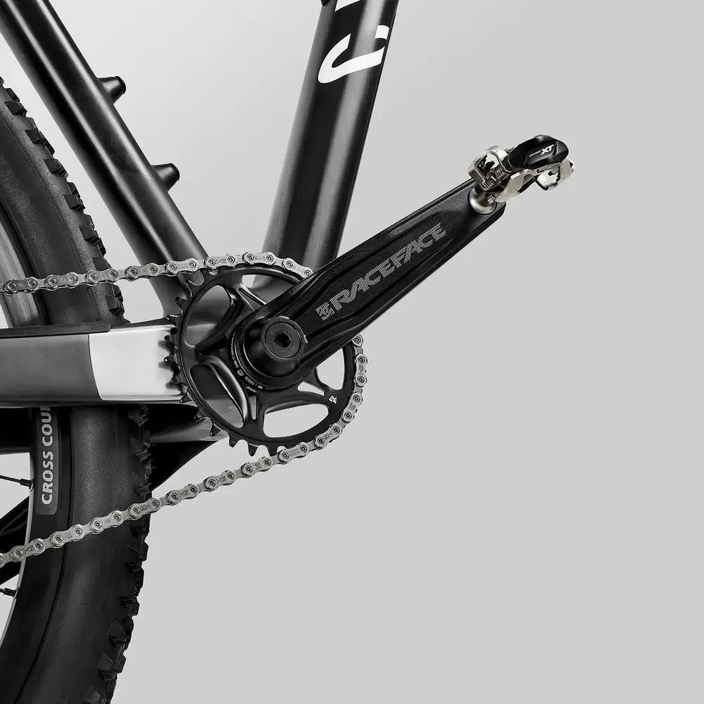 2024 Canyon Exceed CF Young Hero – Specs, Comparisons, Reviews