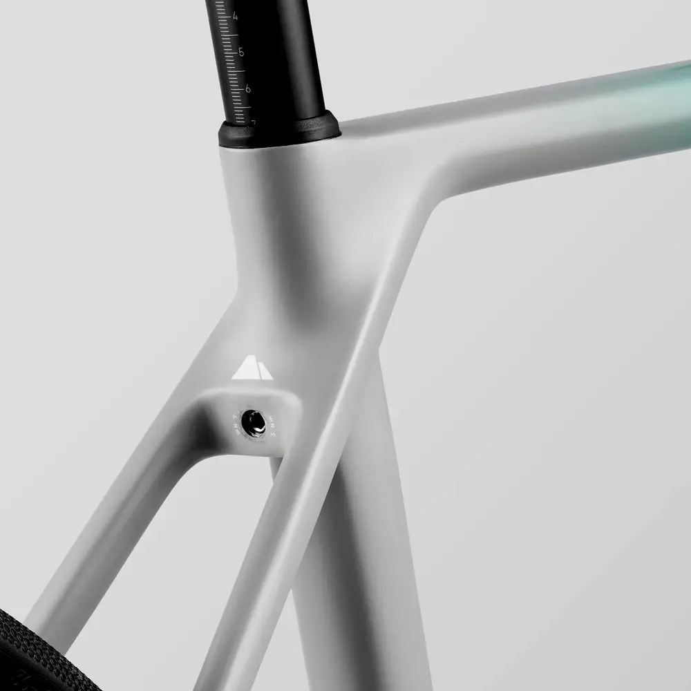 2024 Canyon Roadlite CF 8 – Specs, Comparisons, Reviews – 99 Spokes