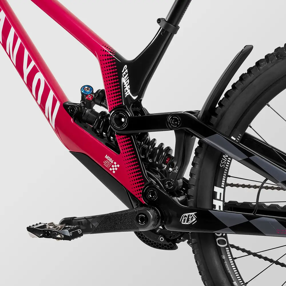パーツ Canyon sender downhill frame 29inch 2024 Canyon Sender CFR 29 – Specs, Comparisons, Reviews – 99