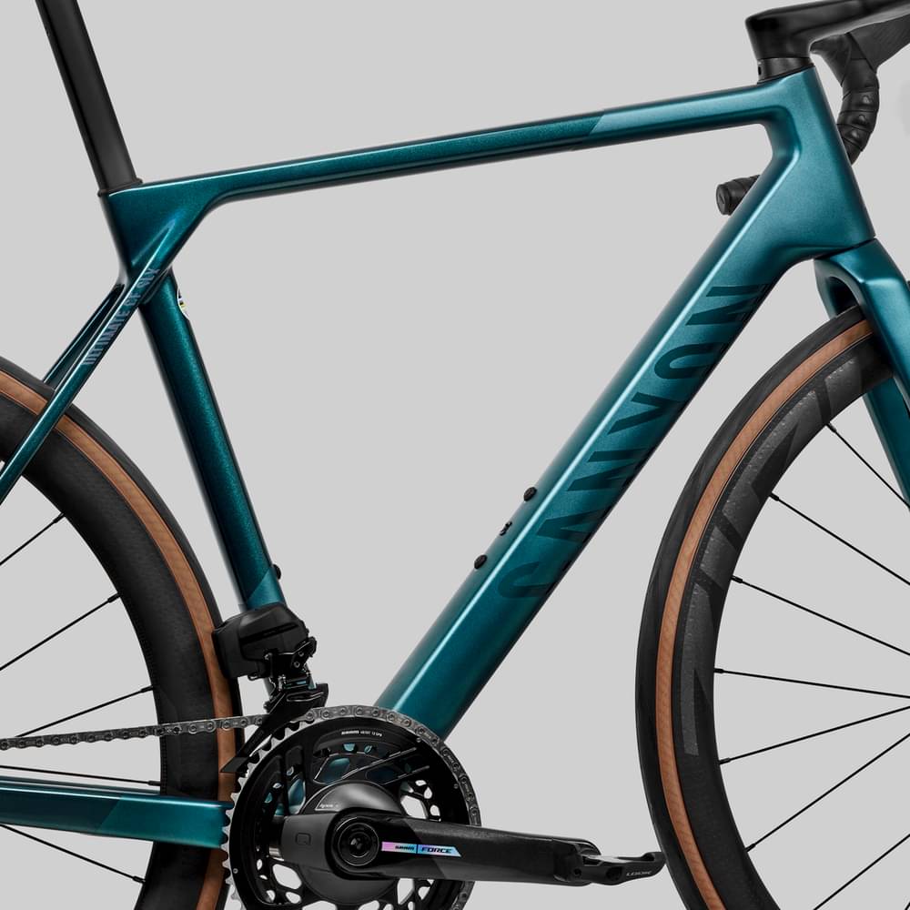 2024 Canyon Ultimate CF SLX 8 Force AXS – Specs, Comparisons