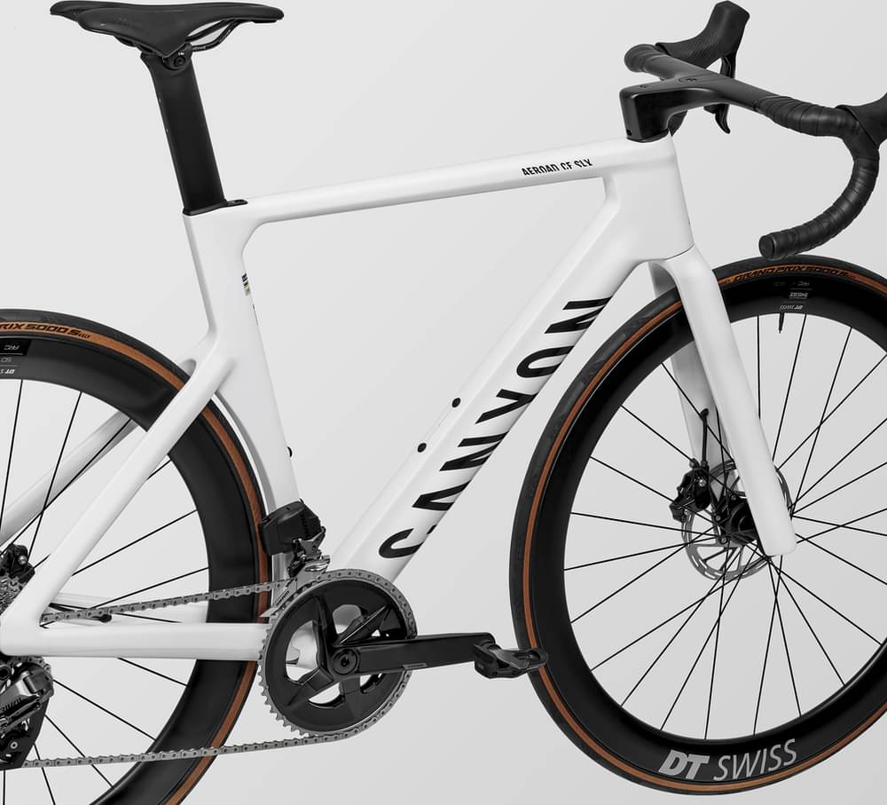 2025 Canyon Aeroad CF SLX 7 AXS – Specs, Comparisons
