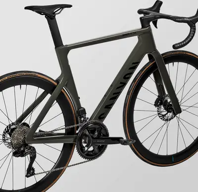 2025 Canyon Aeroad CF SLX 7 Di2 C46 – Specificaties