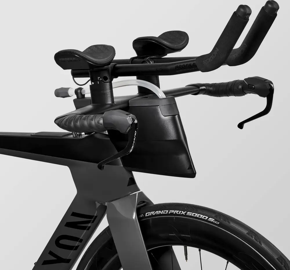 2025 Canyon Speedmax CF 7 Di2 AR60 – Specs, Comparisons