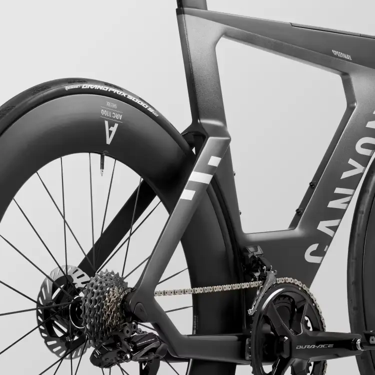 2026 Canyon Speedmax CFR Di2 – Specs, Comparisons, Reviews – 99 Spokes