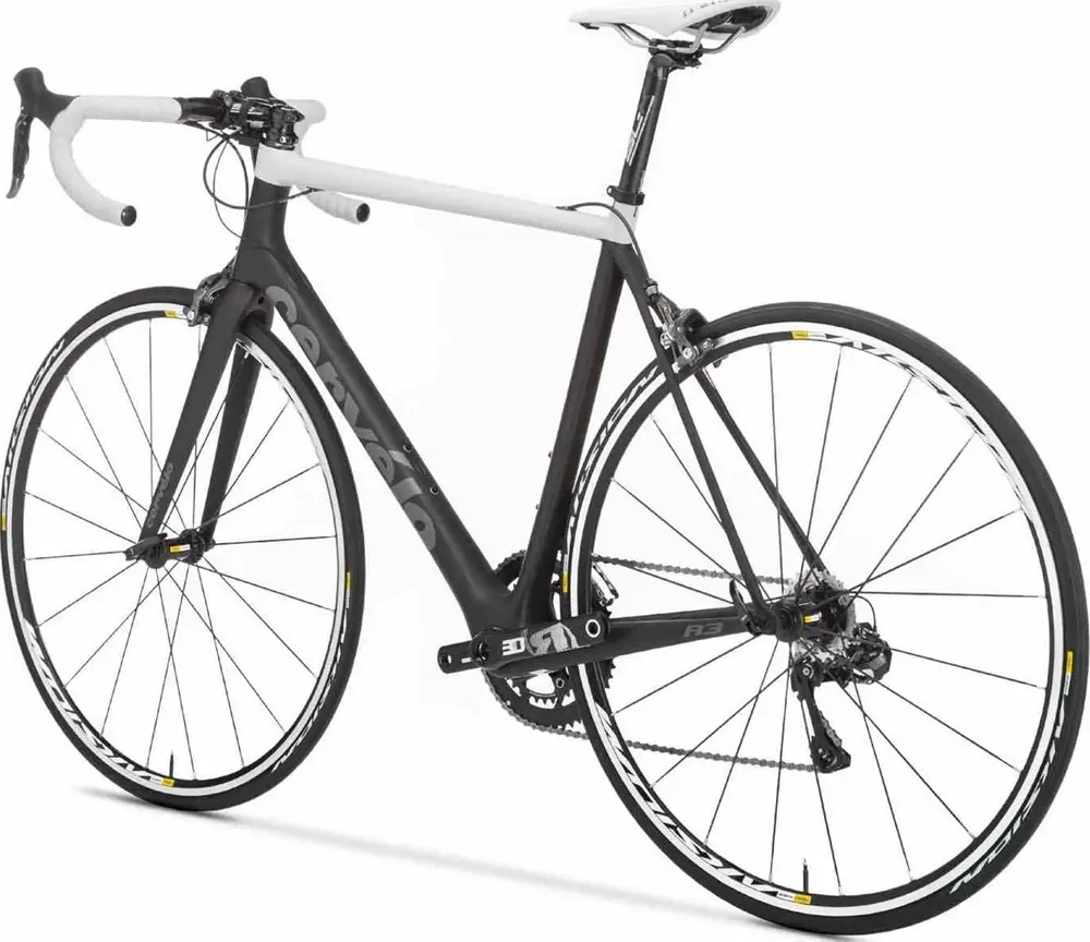2017 Cervélo R3 Ultegra Di2 6870 – Spécifications, comparaisons
