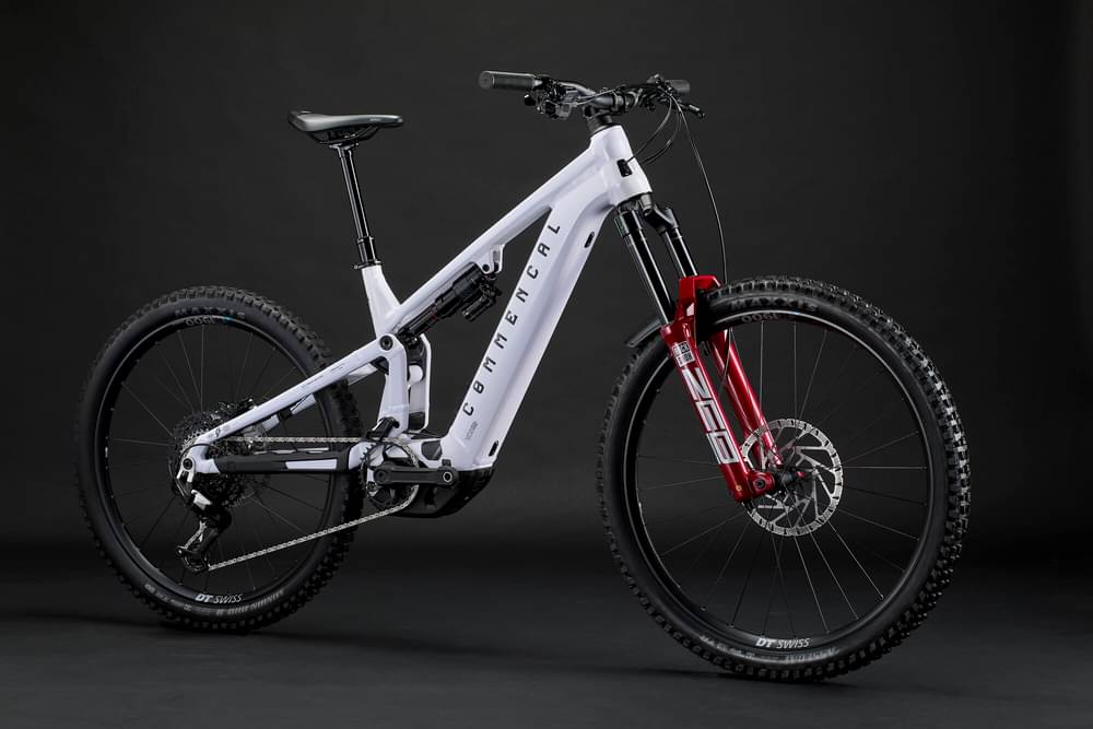 commencal 26 ホイール Commencal Meta SX Rolls Into the USA with Limited Edition 650b