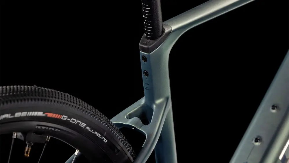 2025 CUBE NULANE HYBRID C:62, RACE 400X – Specs, Comparisons, Reviews ...