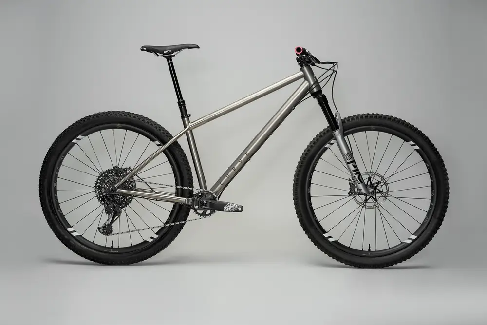 2022 Curve DownRock – Specs, Comparisons, Reviews – 99 Spokes