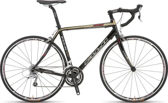 2009 Fuji CCR-3 – Specs, Comparisons, Reviews – 99 Spokes