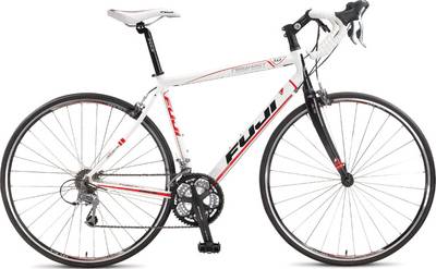Fuji NEWEST 1.0-USA vs 2006 Trek 2200 