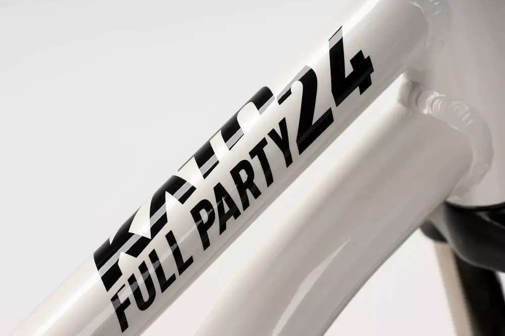 2023 Ghost Kato 24 Full Party Specs, Comparisons, Reviews 99 Spokes