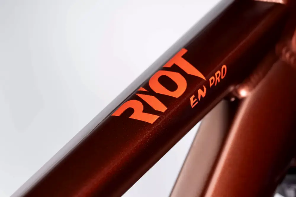 2023 Ghost Riot EN AL Pro – Specs, Comparisons, Reviews – 99 Spokes