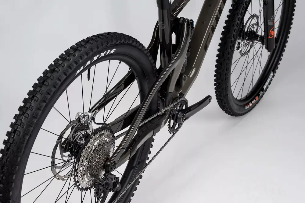 2025 Ghost RIOT AM CF FULL PARTY – Specs, Comparisons, Reviews – 99 Spokes