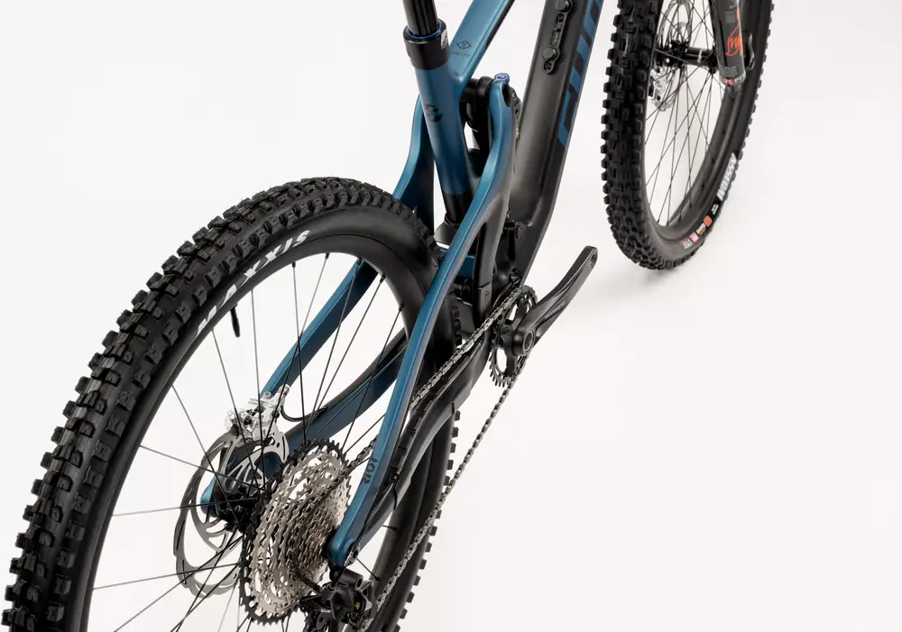 2025 Ghost RIOT TRAIL CF FULL PARTY – Specs, Comparisons, Reviews – 99 ...