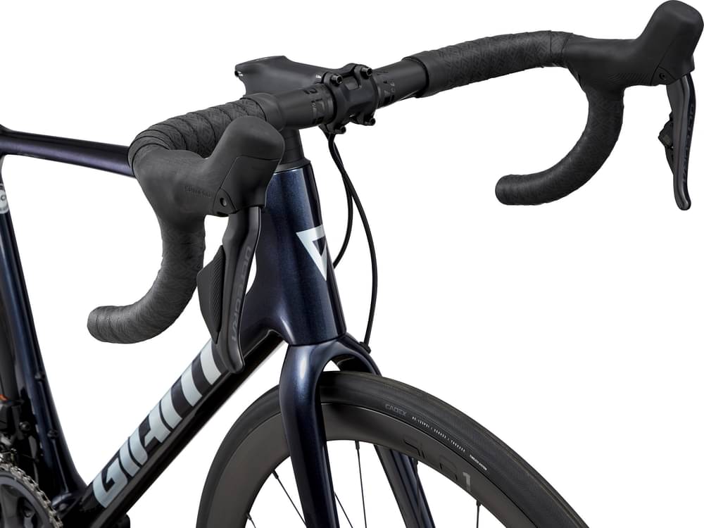 2023 Giant TCR Advanced Pro Disc 0 Di2 – Specs, Comparisons