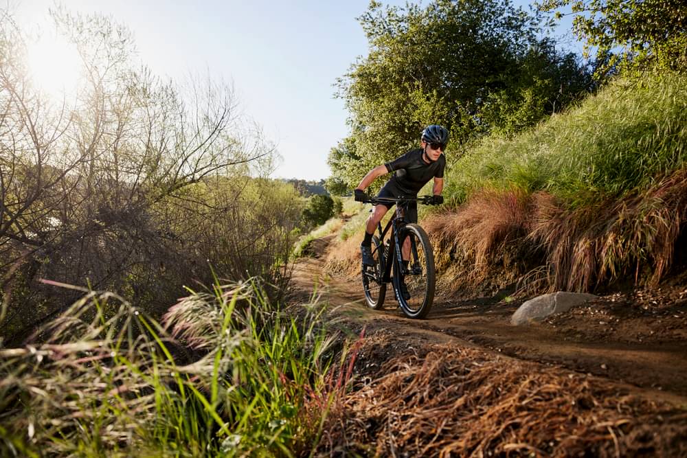 Bicycle Position Cross Country Mtb Compare: 2022 Giant XTC SLR