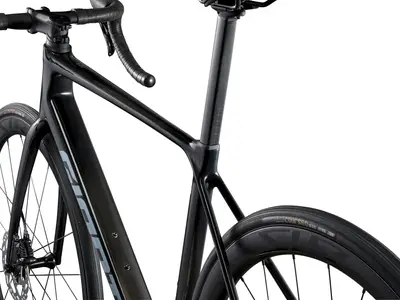2025 Giant TCR Advanced Pro 1 Di2 – Specs, Comparisons, Reviews
